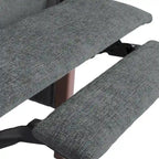 Set di poltrone moderne in stile medievale