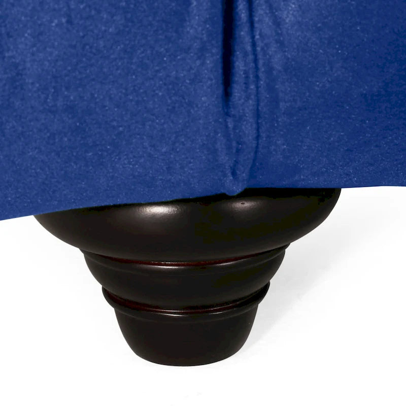 Divano Sagewood Transitional con imbottitura capitonné profonda, di