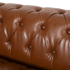 Divano Sagewood Transitional con imbottitura capitonné profonda, di