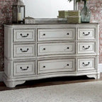 Cassettiera Magnolia Manor in corteccia invecchiata bianco antico a 9 cassetti