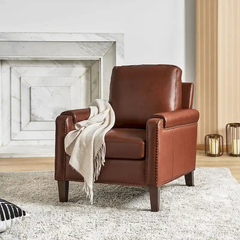 Poltrona Kunz Transizionale in Vera Pelle con Cuscino Sfoderabile e Rifiniture Borchiate di