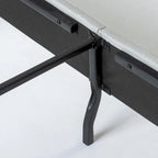 Priage by Grey Sand Letto a piattaforma di alta qualità rivestito in tessuto beige con bottoni trapuntati