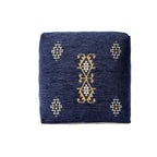 Pouf in misto poliestere con motivo damascato tradizionale Sevita Navy/Senape
